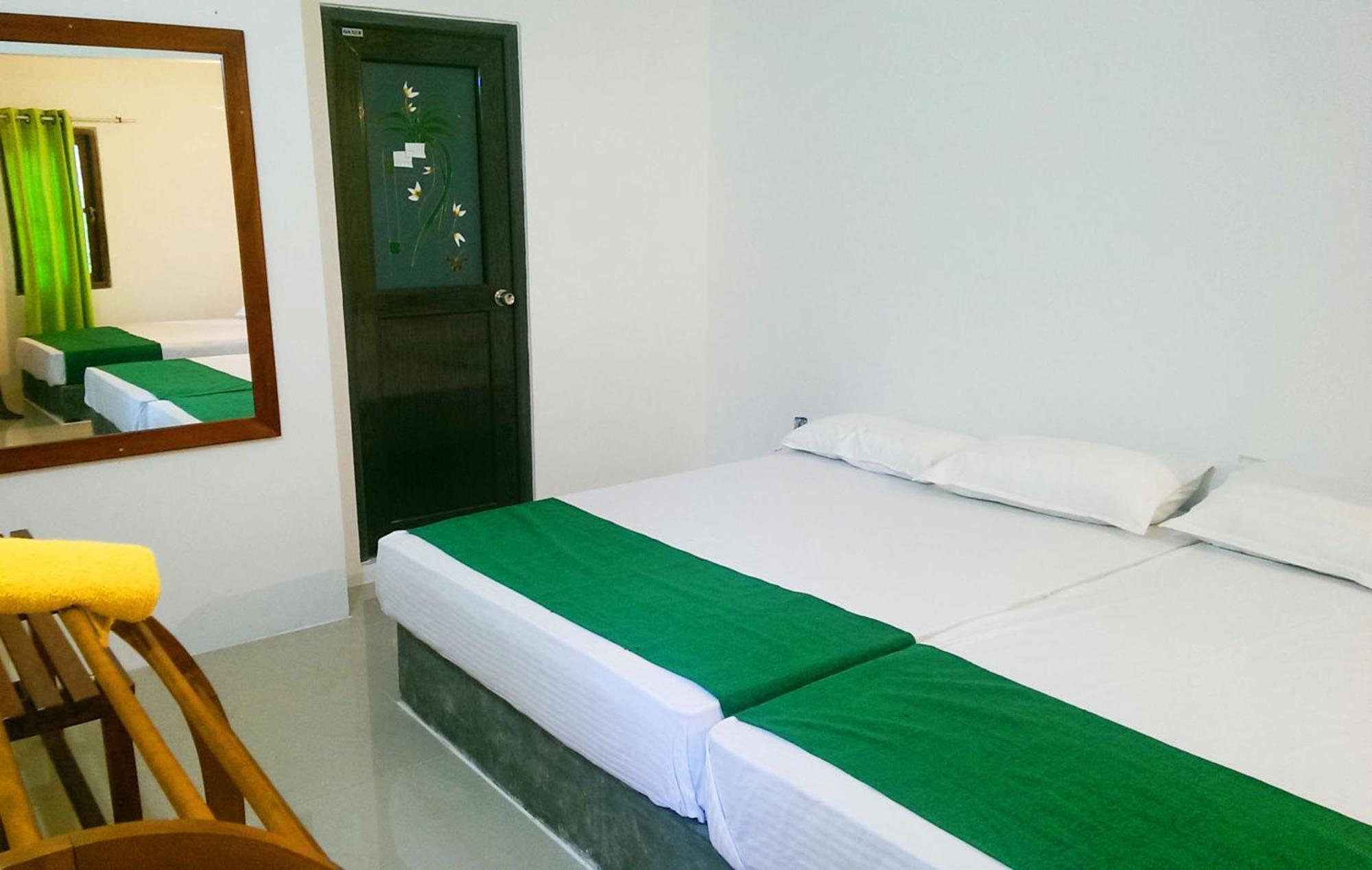 Pelican View Cottages Kataragama Extérieur photo