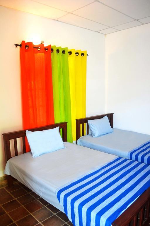 Pelican View Cottages Kataragama Extérieur photo